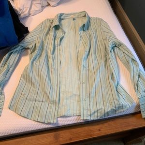 Women’s perfect fit dress shirt, size xl